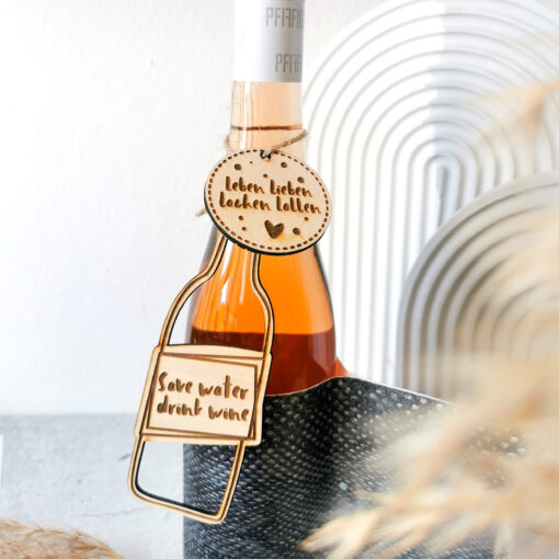 TheVectorians_Lasercut Wein