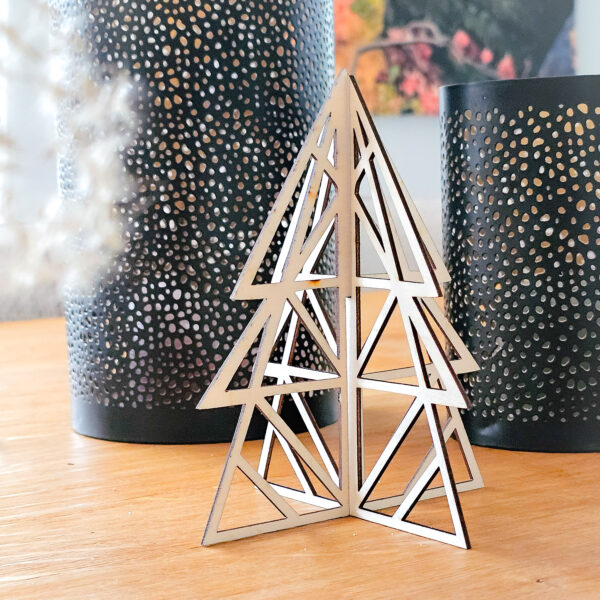 3D-Tannenbaum aus Holz – Moderne Weihnachtsdeko zum Zusammenstecken – Bild 4